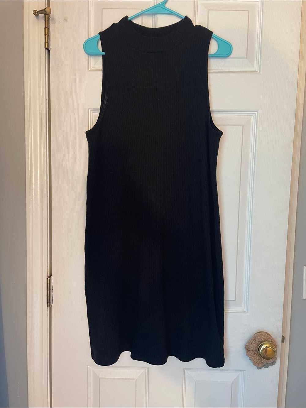 Sleeveless Black Ribbed Sweater Dress